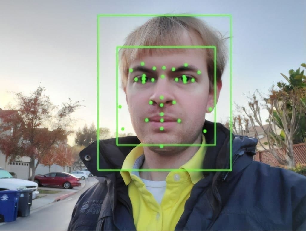 GettyImages-1189384731 face recognition - cash