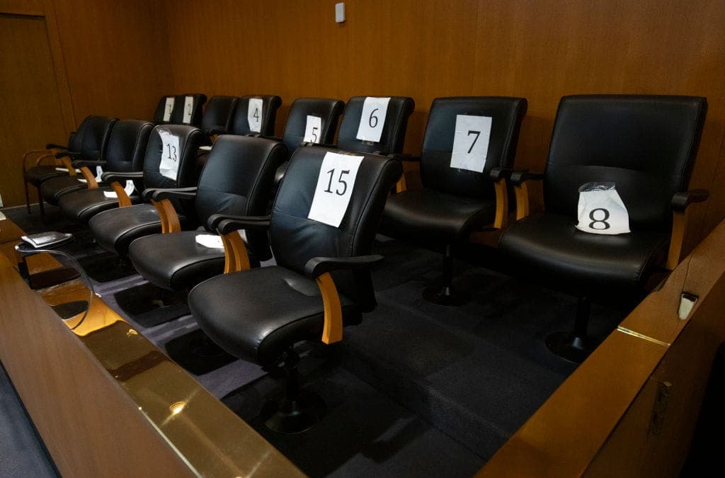 GettyImages-1982841812 jury duty