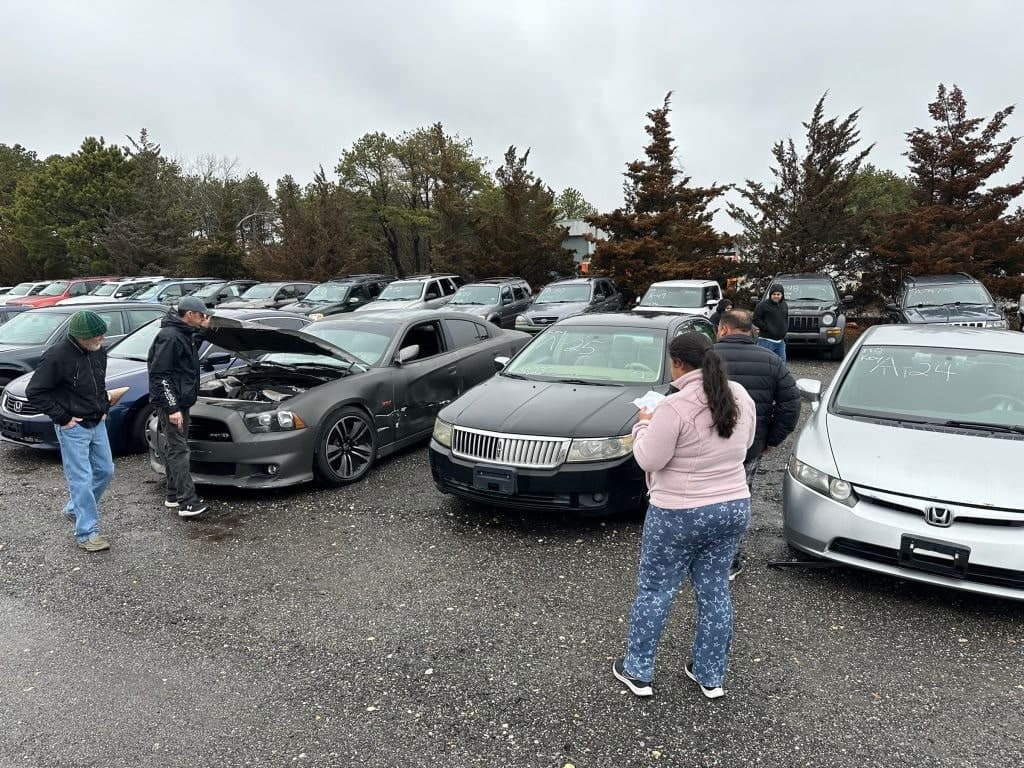 GettyImages-2068625126 vehicle age