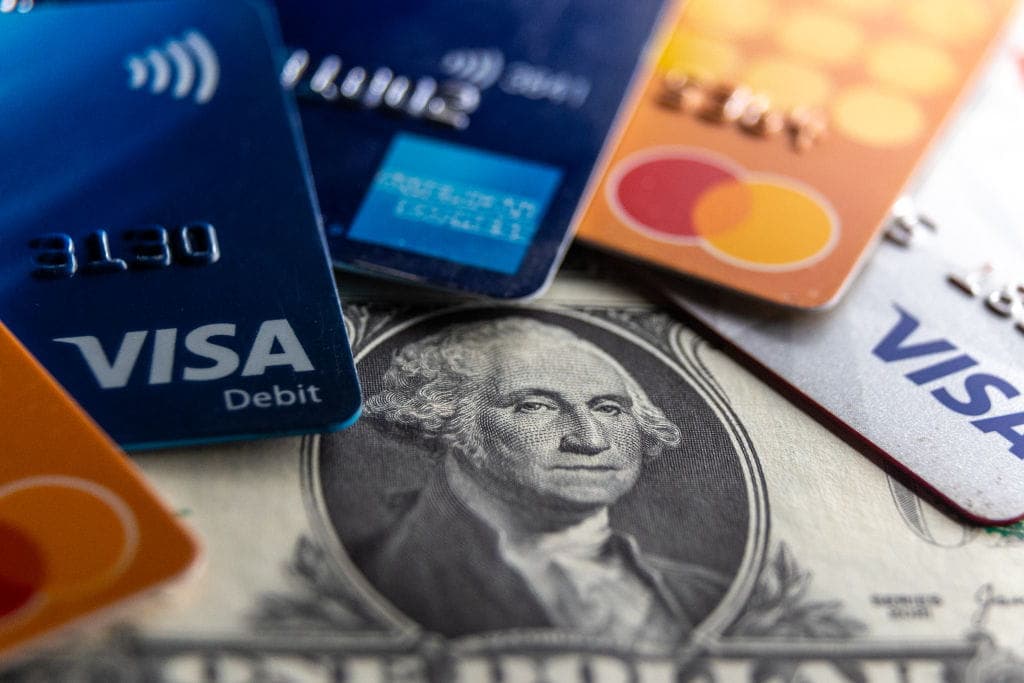 GettyImages-2197666586 credit cards