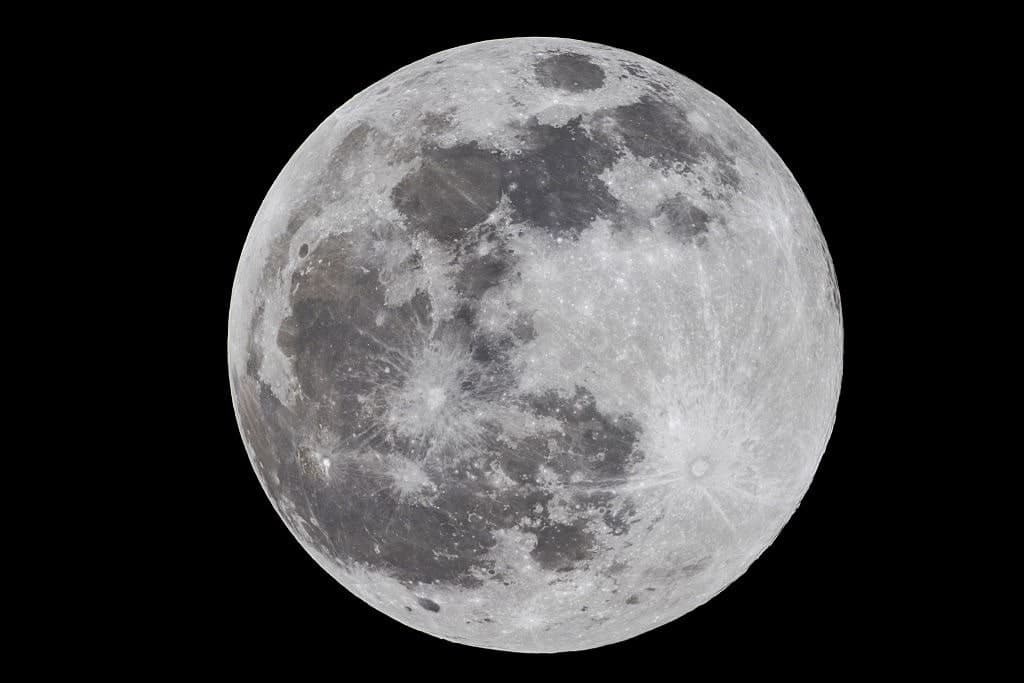 GettyImages-2239706982 moon