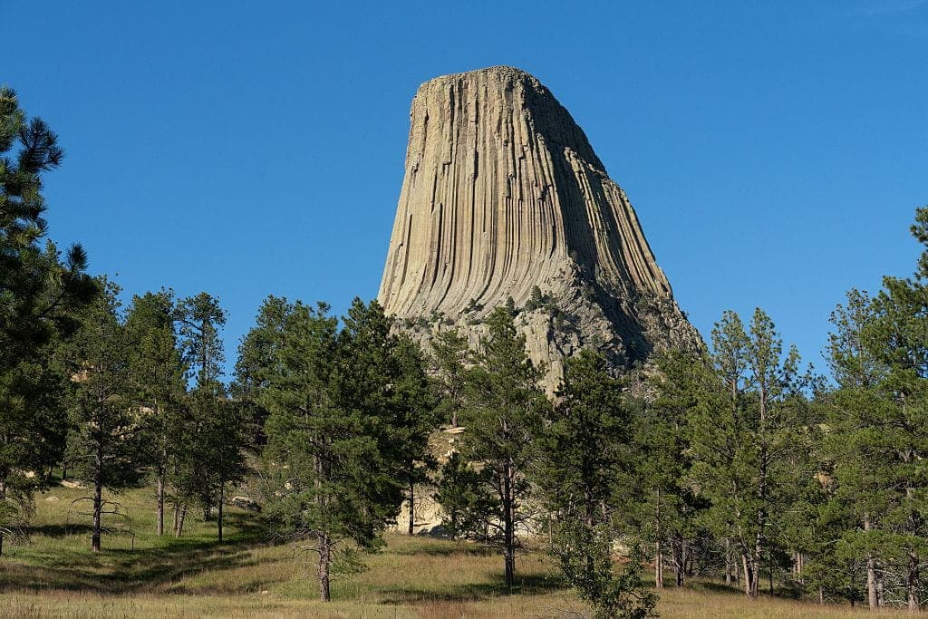 GettyImages-2264593113 devils tower